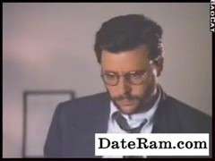 Im Büro hot Sex mit Sekretärin