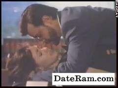 Im Büro hot Sex mit Sekretärin